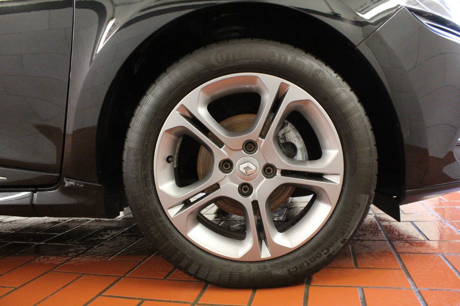 Fahrzeugabbildung Renault Clio TCe 90 GT Line *Navi*Klima*Winterräder *