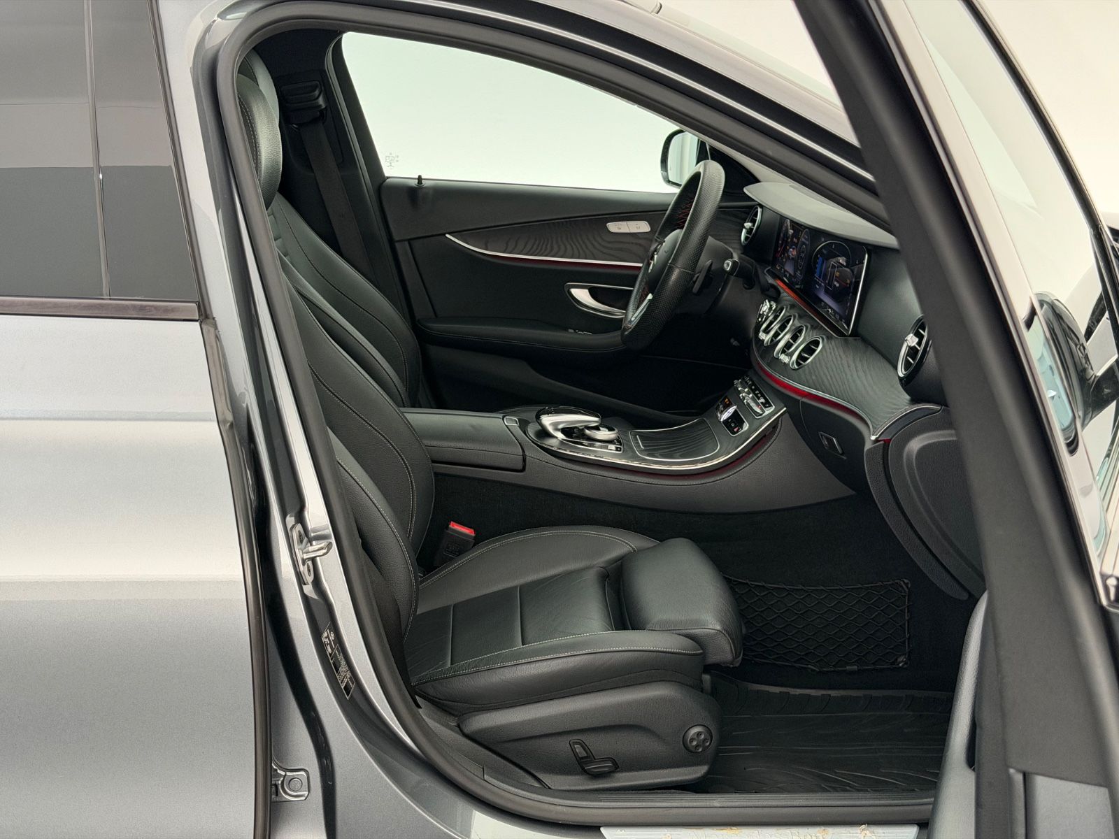 Mercedes-Benz E - Ansicht 22