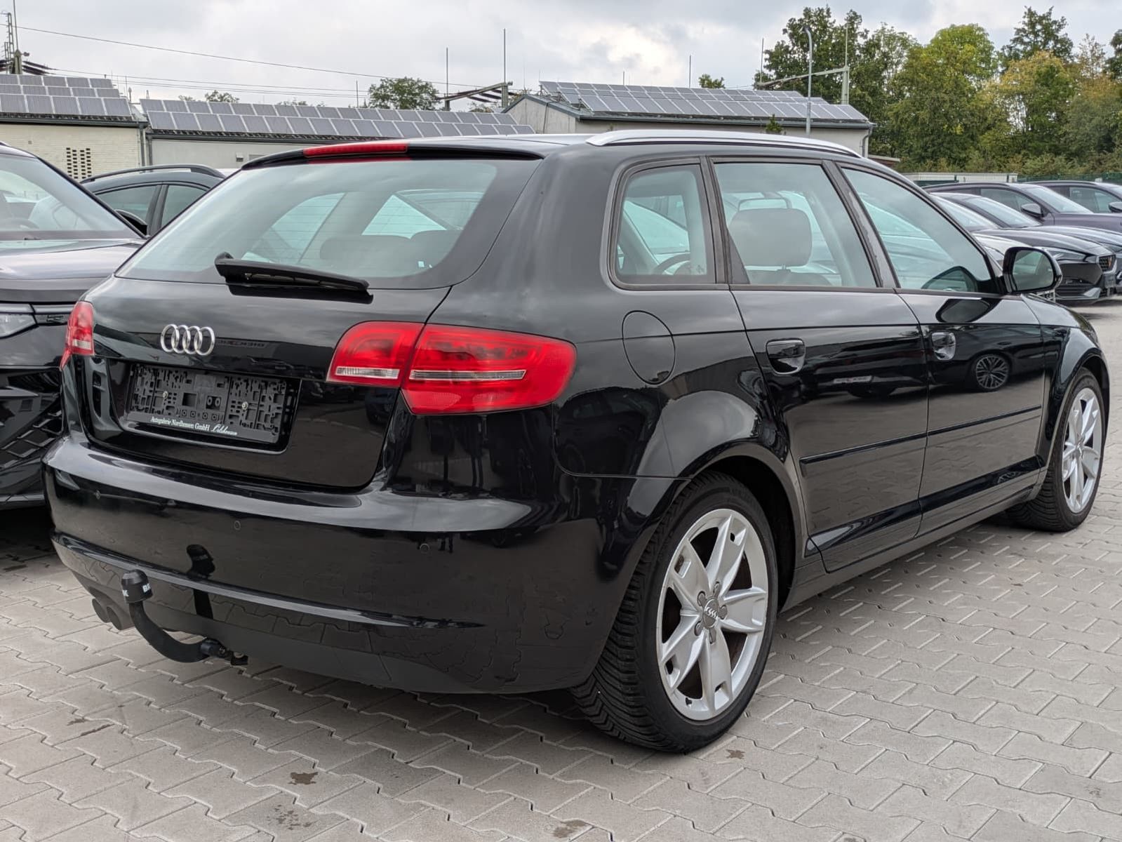 Fahrzeugabbildung Audi A3 2.0 TDI SPORT XENON*TÜV*AHK*MFL*KLIMA