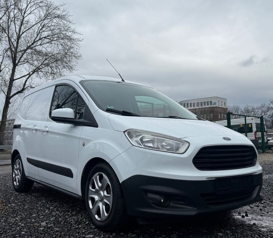 Image of Ford Courier