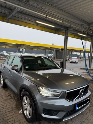 VOLVO XC 40