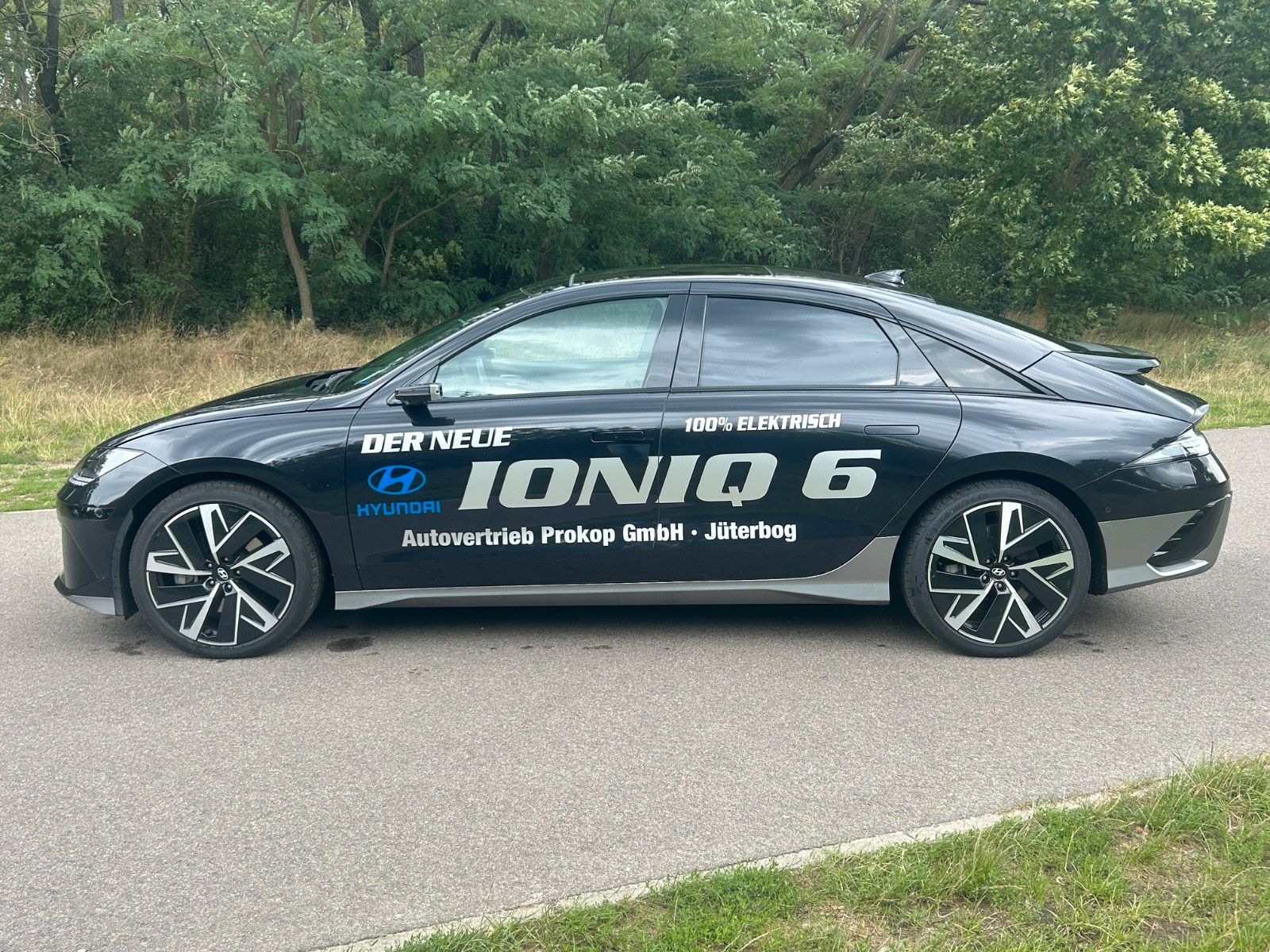 Fahrzeugabbildung Hyundai IONIQ 6  UNIQ 239kW *RW583KM*MatrixLED*HeUp*360°
