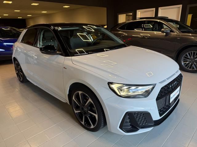 Audi AUDI A1 SPB 30 TFSI 116CV Identity Black S-line 