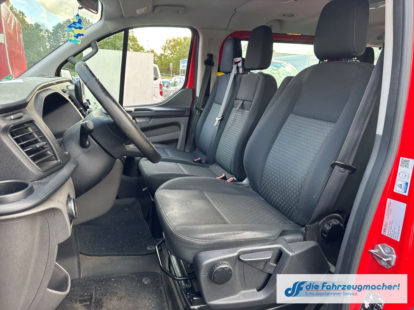 Fahrzeugabbildung Ford Transit Custom Tourneo 320 L1 Trend *EXPORT *26