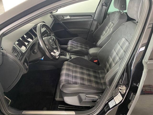 Golf GTD 2.0 TDI DSG STANDHZ+DYNAUDIO+BI-XENON