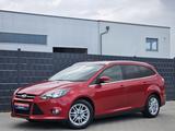 Ford Focus Turnier 1.6 Titanium NAV SHZ PDC AHK 1.HD - Ford Focus: 1.6