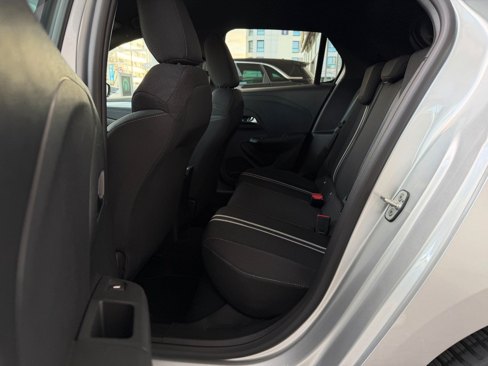 Fahrzeugabbildung Opel Corsa F 1.2 Turbo GS KlimaA,LED,Navi,SHZ,ACC,PDC