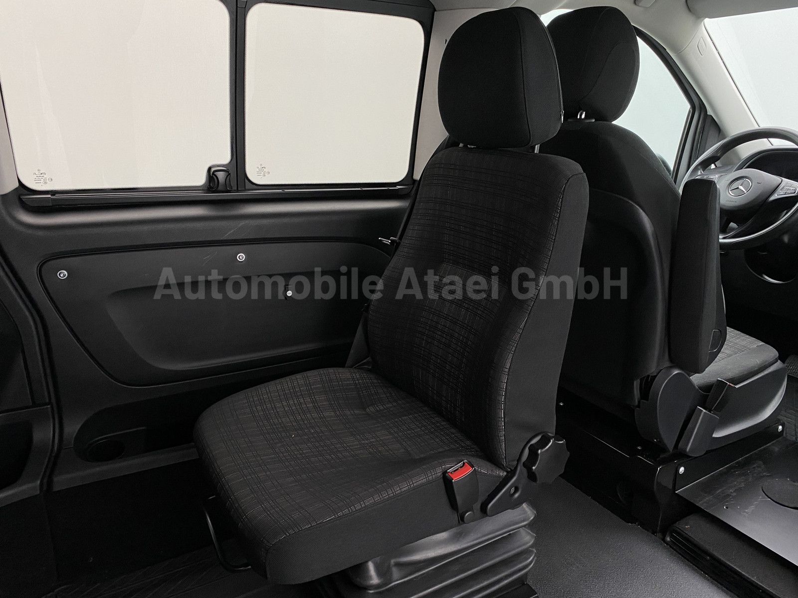 Fahrzeugabbildung Mercedes-Benz Vito Tourer 116 Pro Extralang Automatik (1068)