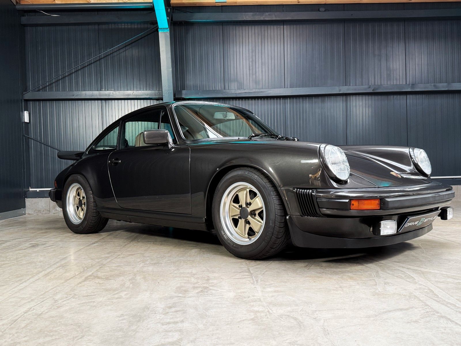 Fahrzeugabbildung Porsche 911 SC "WEISSACH EDITION"