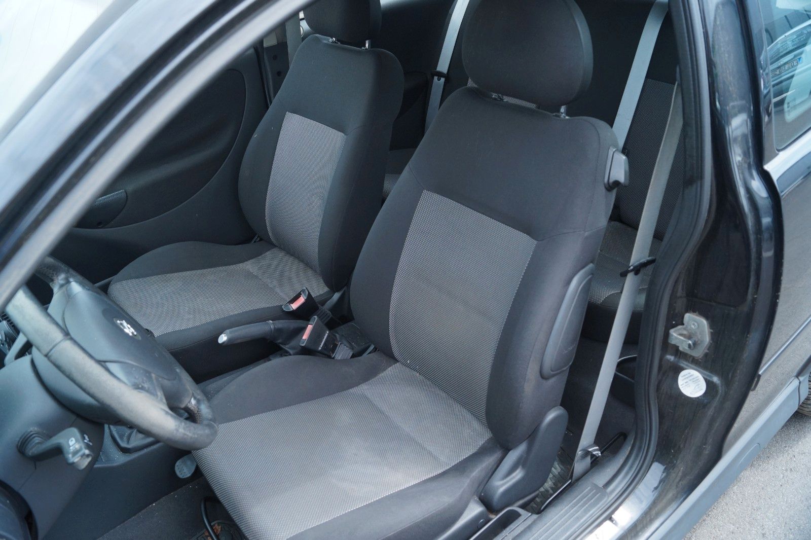 Fahrzeugabbildung Opel Corsa C Edition