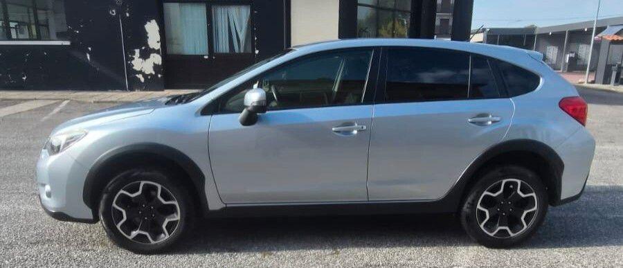 Subaru XV 2015 — interior