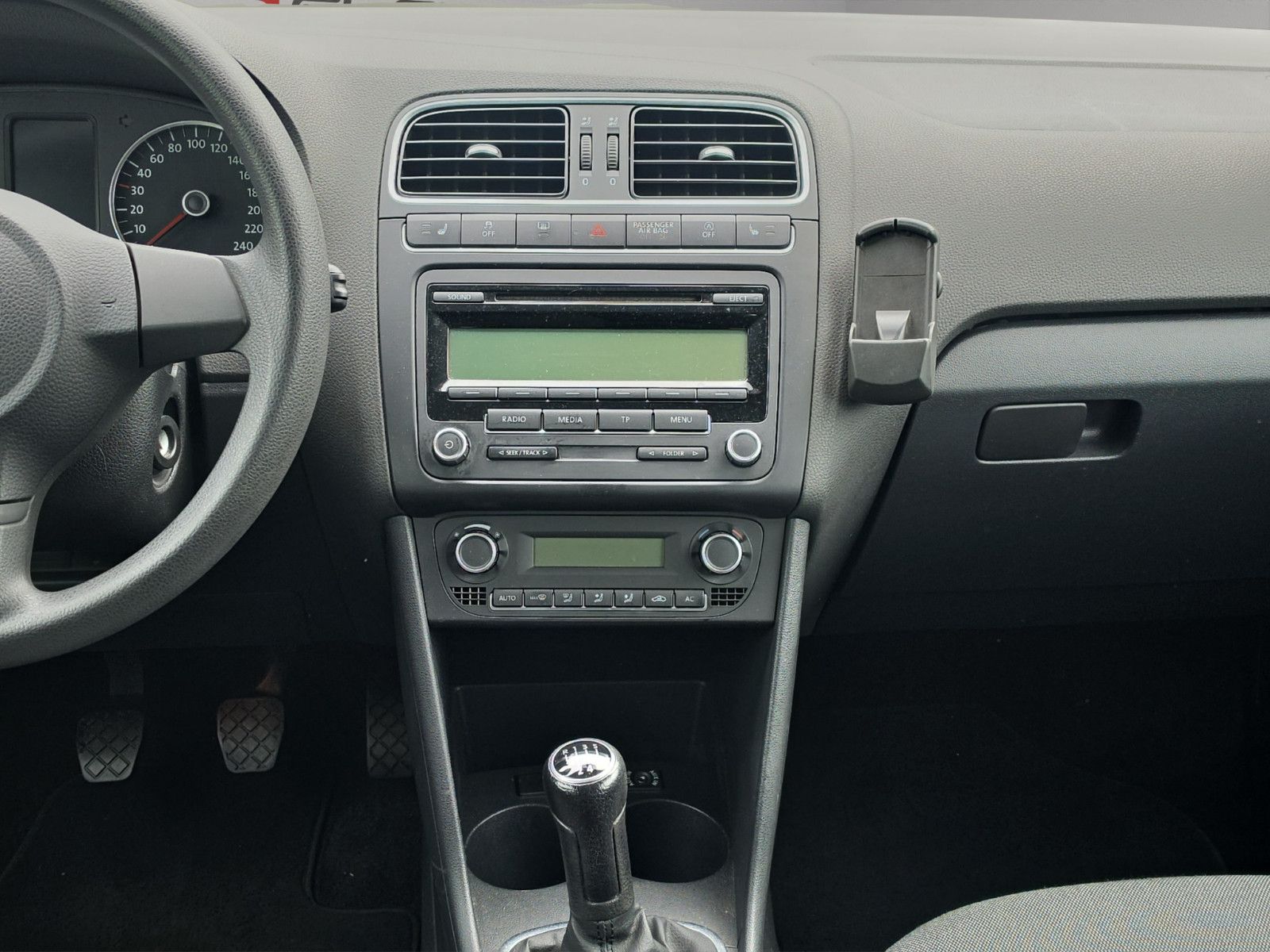 Fahrzeugabbildung Volkswagen Polo V Comfortline BlueMotion/BMT KLIMA SHZ TEMP