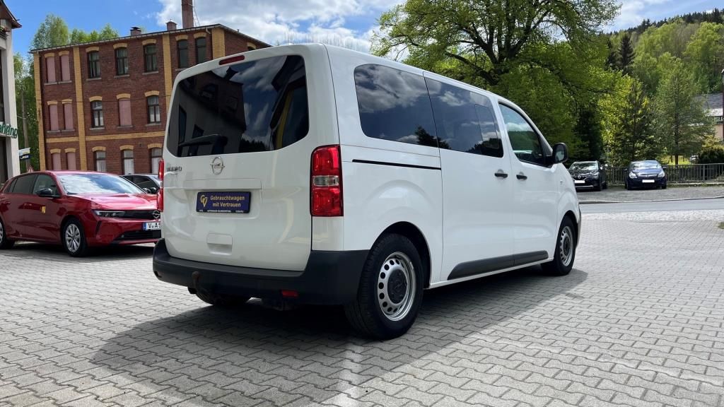 Autohaus Klingenthal - Opel Vivaro Kombi M 2.0 Diesel 145PS 9-Sitzer/AHZV/Kl - Bild 5 Autohaus Klingenthal - Opel Vivaro Kombi M 2.0 Diesel 145PS 9-Sitzer/AHZV/Kl - Bild 5