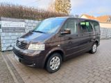 Volkswagen T5 Bus Multivan Behindertengerecht