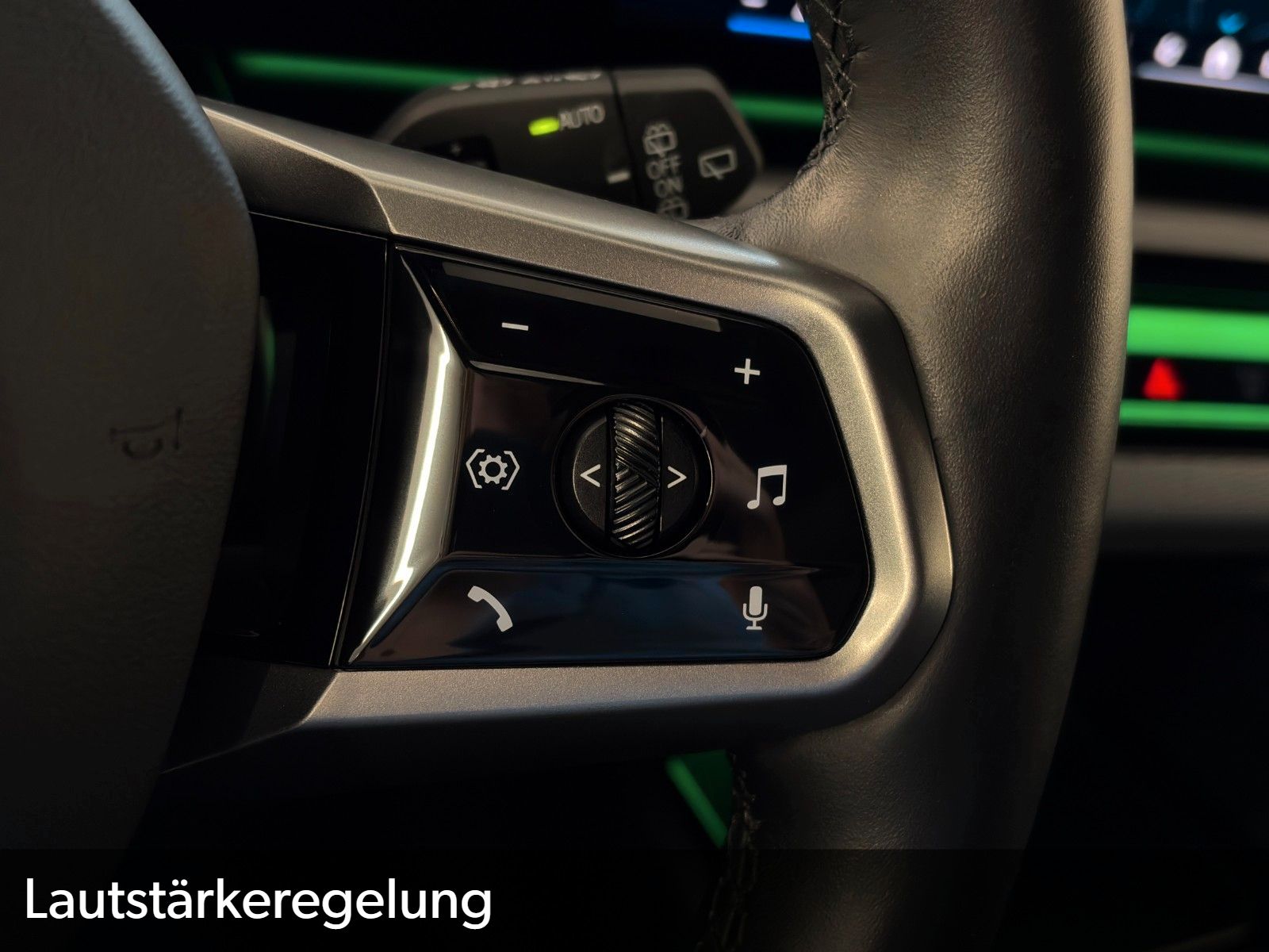 Fahrzeugabbildung BMW i5 eDrive40 Touring M Sport Shadow 360° B&W HuD
