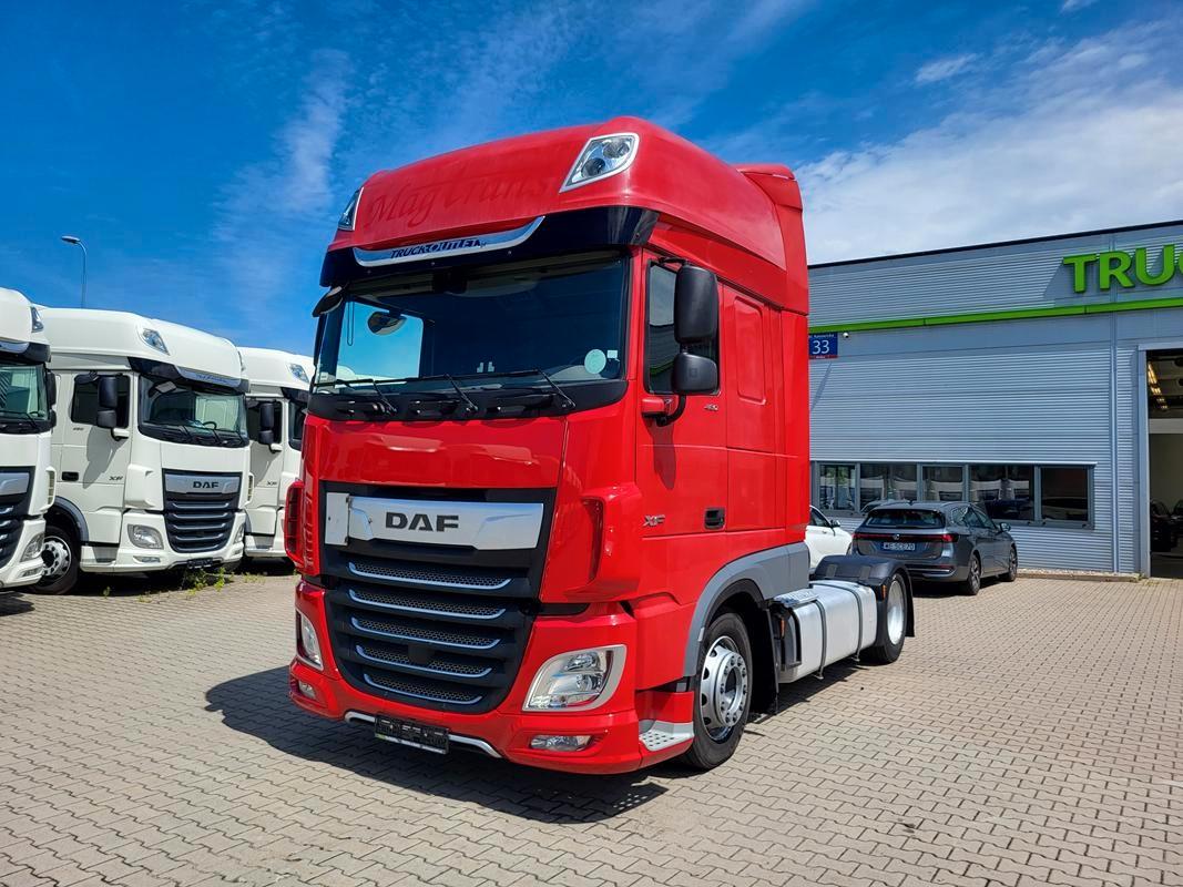 DAF XF480 Low Deck 4 Units on Delivery