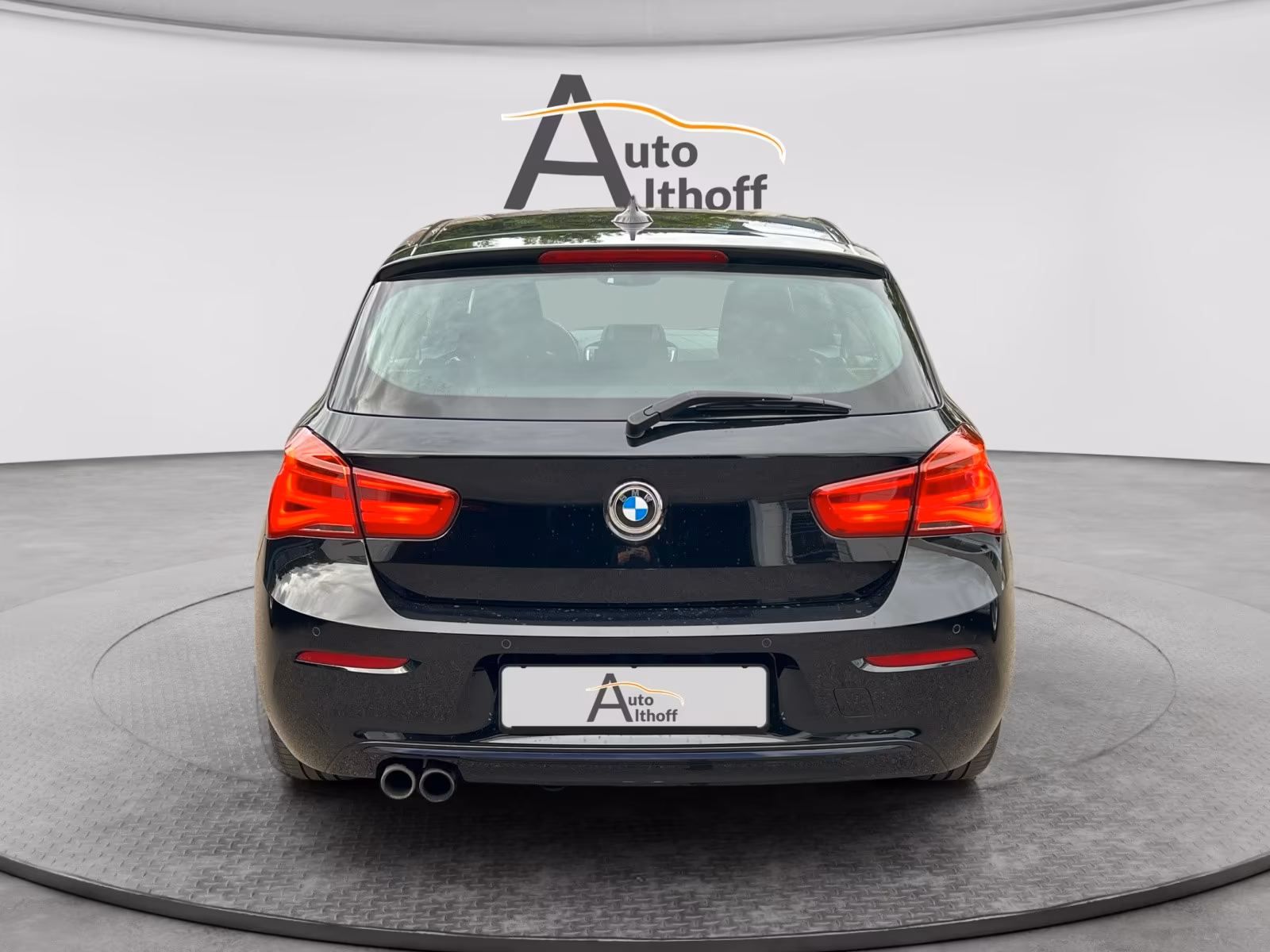 BMW 120i Sport Line AHK SHZ PARK TEMP KLIMA
