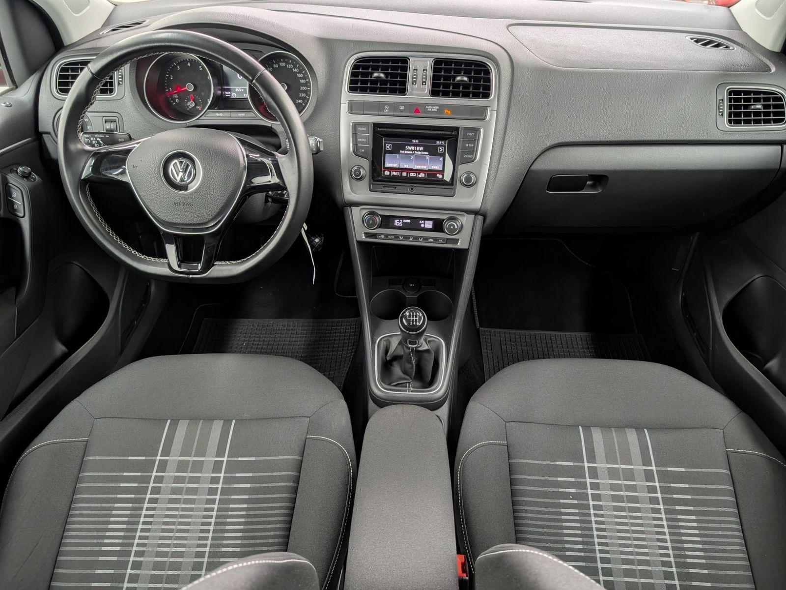 VW Polo V 1.2 TSI Lounge Allwetter – Bild 12