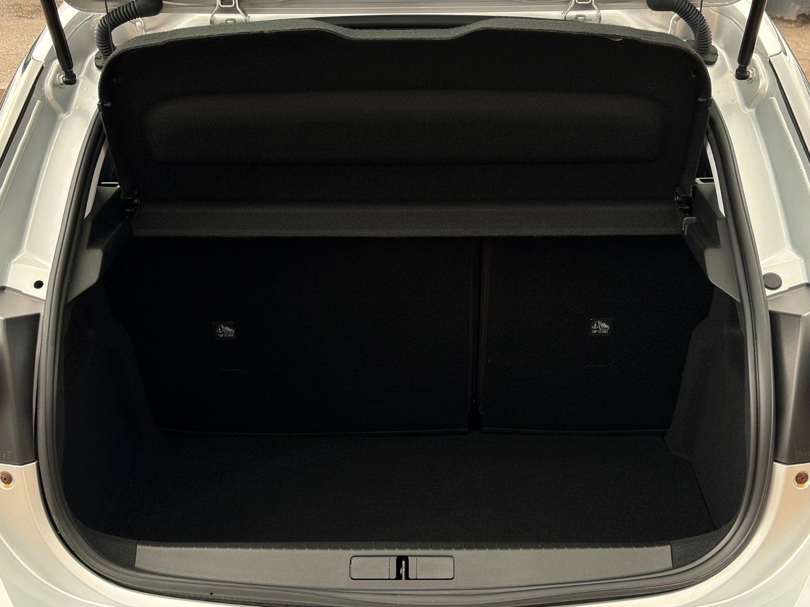 Fahrzeugabbildung Opel Corsa F 1.2 DIT S&S Elegance TEMP. NAV LHZ PDC