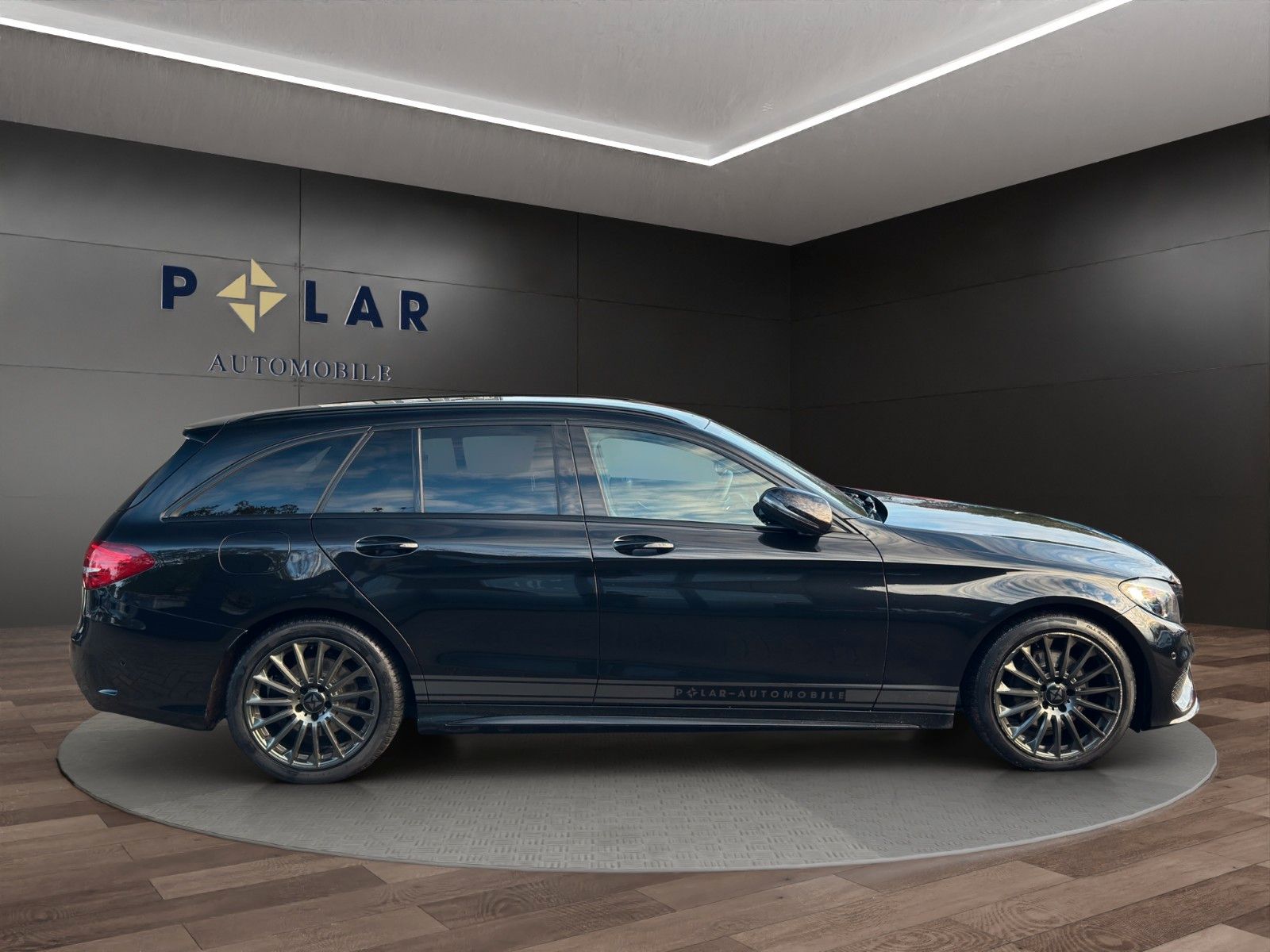 Fahrzeugabbildung Mercedes-Benz C 220d *AMG-Line*ACC*Parkass*Vollleder*LED