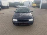Volkswagen Golf 1.4/Tüv Neu/AHK - Volkswagen Golf aus 1998