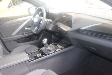 Fotografie des Opel Astra 1.2 Turbo GS Navi Tech-Paket