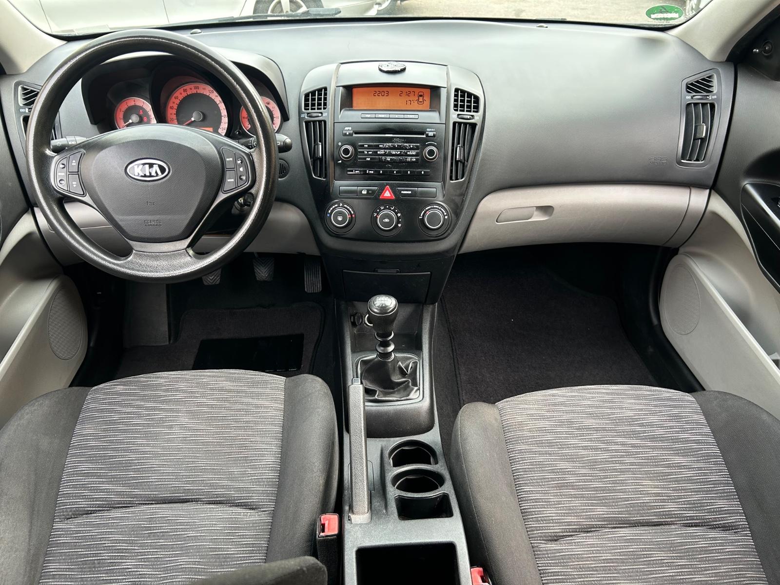Kia ANDERE Ceed Attract, mit KLIMA