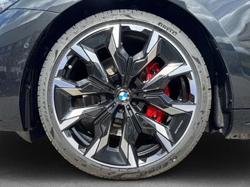 صورة 7 لـ 2026 BMW I5