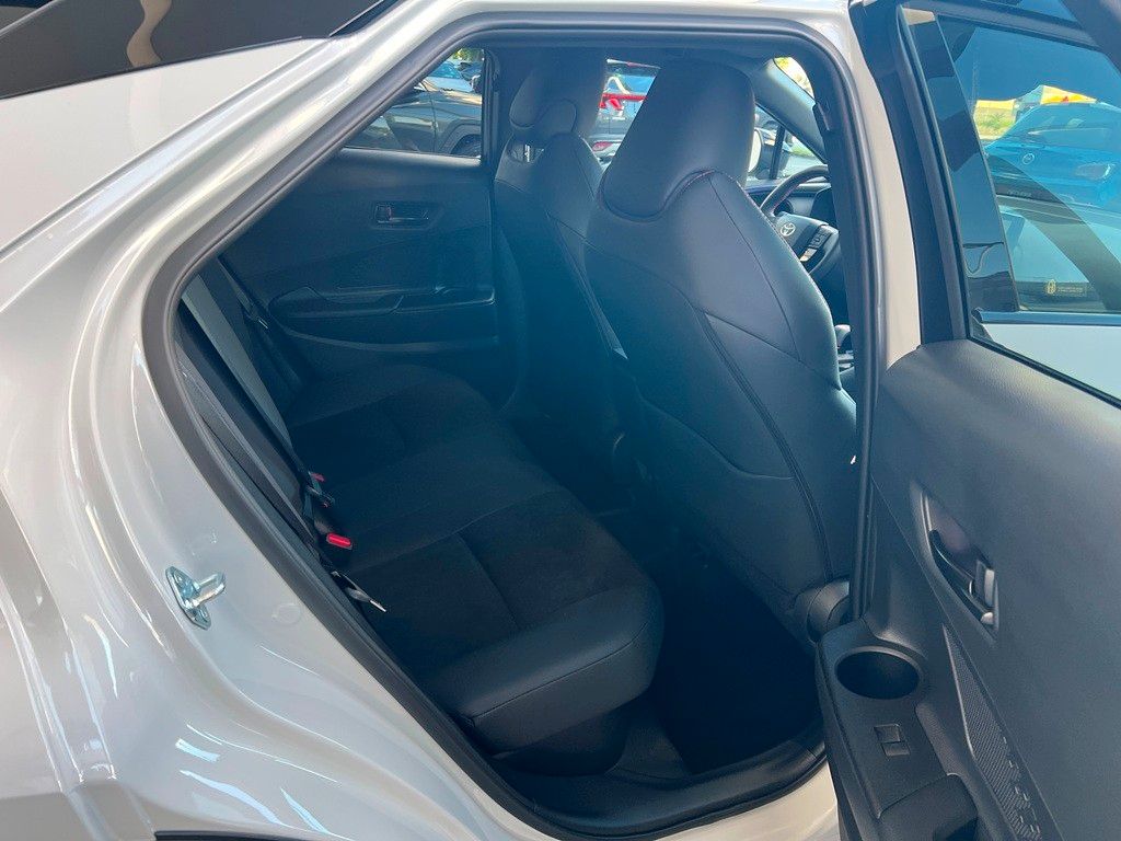 Fahrzeugabbildung Toyota C-HR 2.0 Plug-In Hybrid FWD GR Sport JBL NAVI