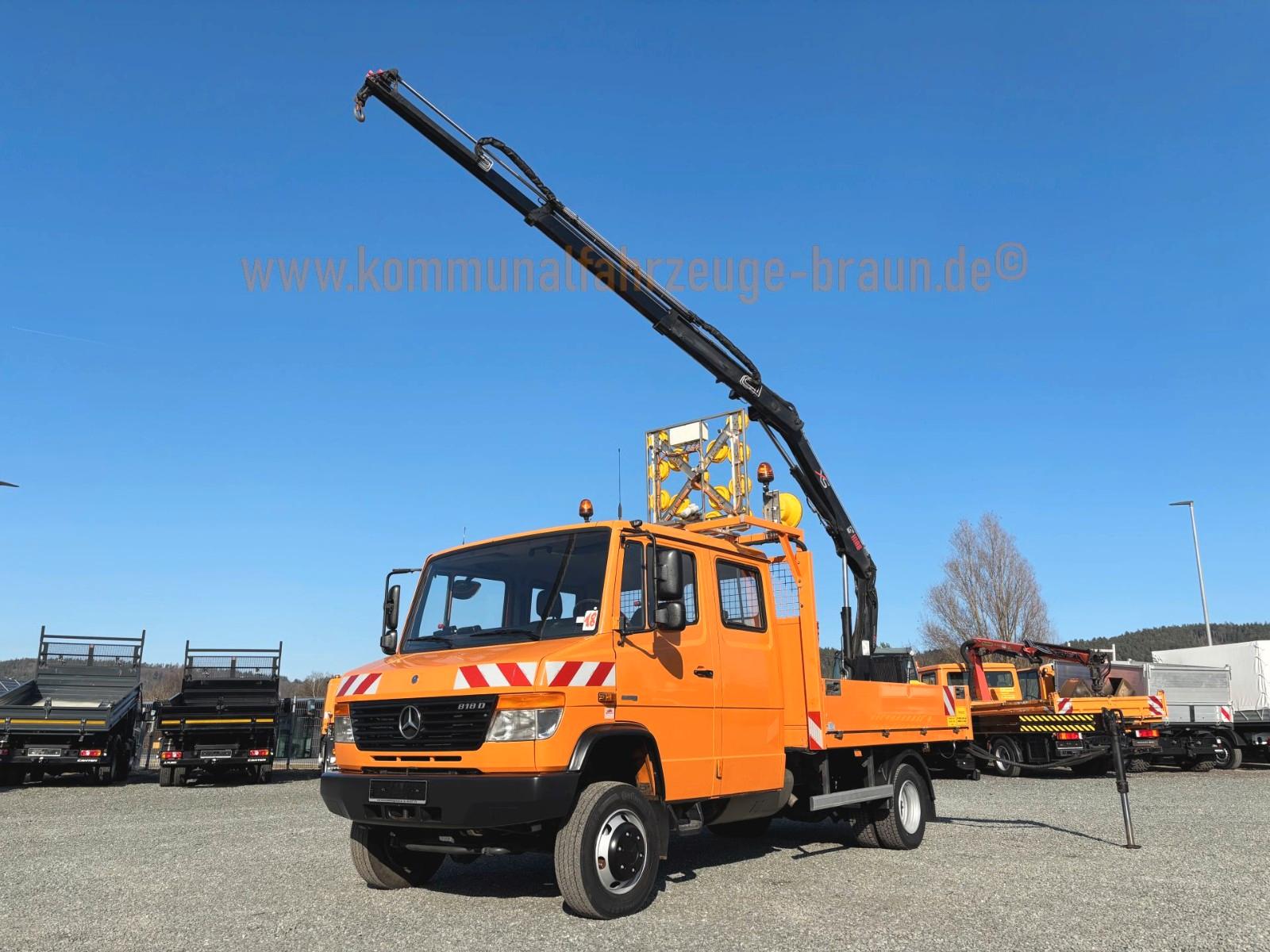 Mercedes-Benz Vario 818 D 4x4 Hiab Funk Kran*2x AHK*StHz*1-Ha.