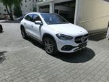 Mercedes-Benz GLA 180 Pano Garantie - Mercedes-Benz GLA 180 in München