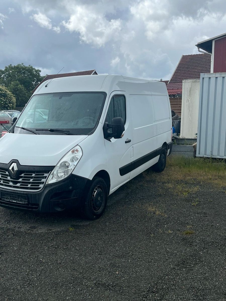 RENAULT Master