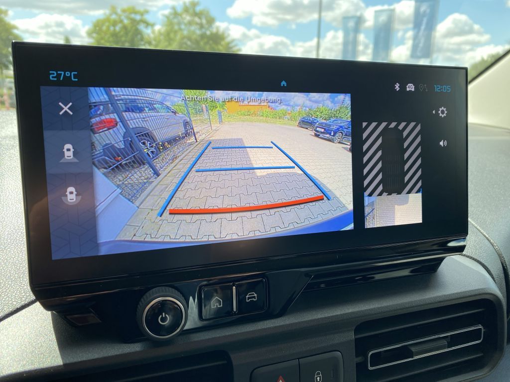 Fahrzeugabbildung Citroën Berlingo M Benzin 110 PLUS *Sitzh.*Cam*Klimaau.*
