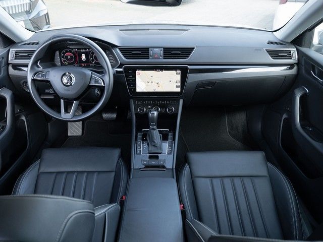 Superb Combi 2.0 TDI L&K 4x4 DSG PANO+MATRIX+DCC