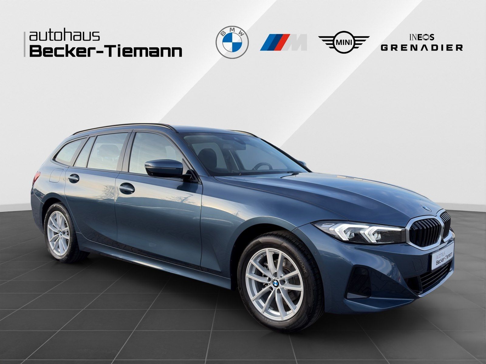 BMW 318i Touring LivePro/Head-Up/CarPlay/Driving/Par