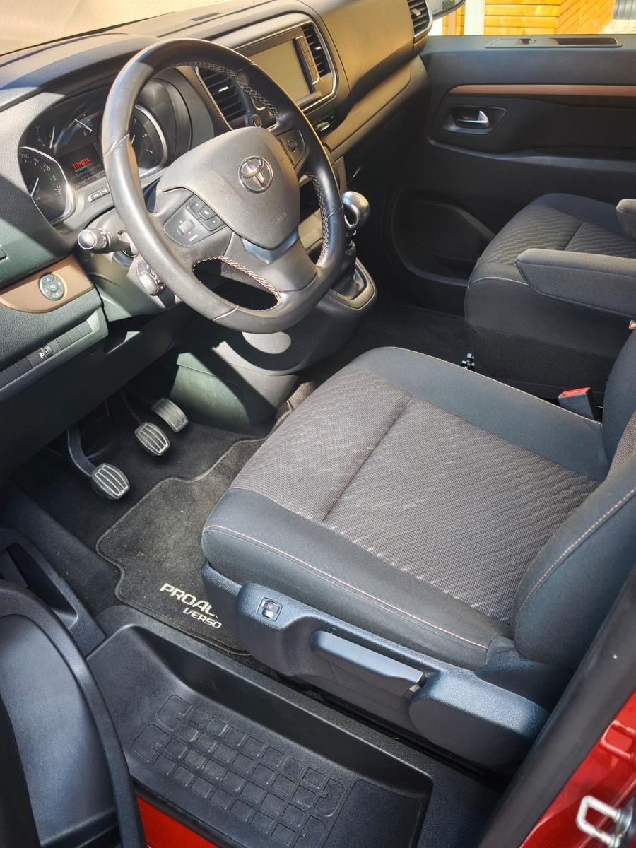 Toyota Proace (Verso) 2,0-l-D-4D 110kW compact Fami...