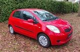 Toyota Yaris 4 Türen TÜV NEU