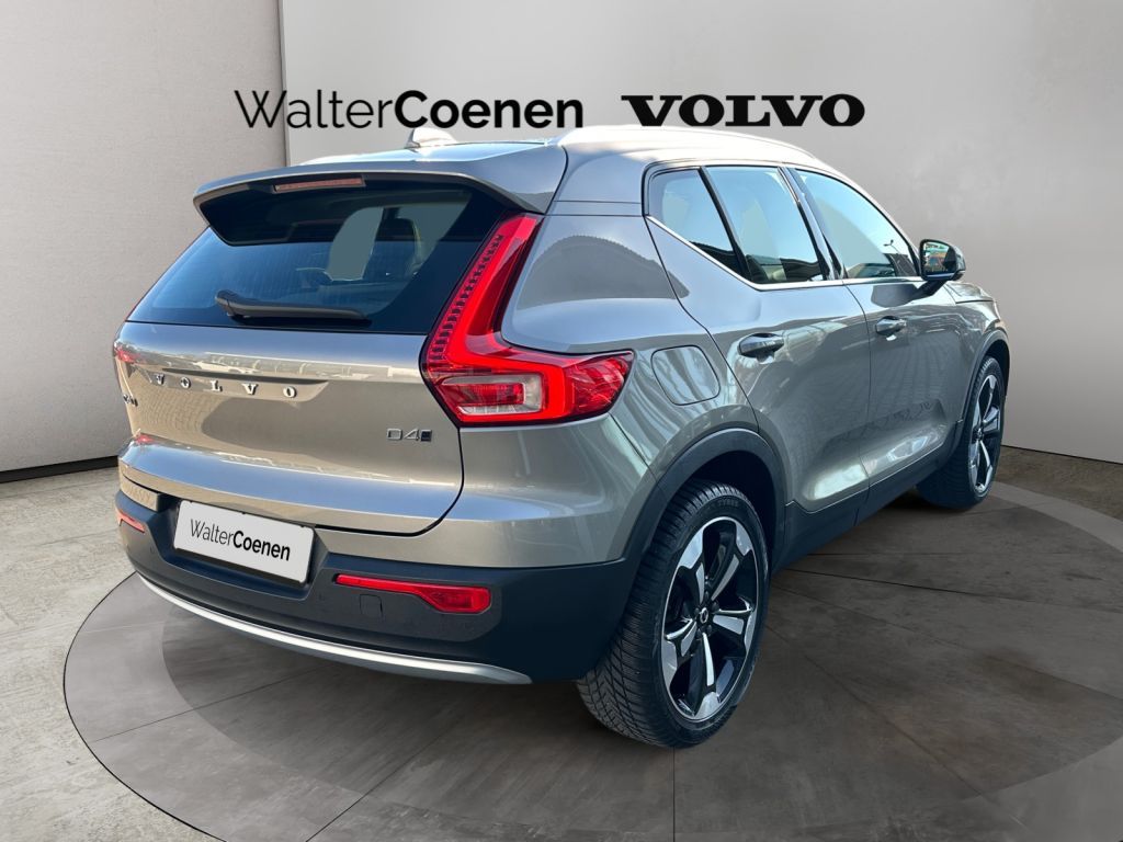 VOLVO XC40 D4 AWD Geartronic Nur an Händler!!! VOLVO XC40 D4 AWD Geartronic Nur an Händler!!!