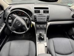 Fahrzeugabbildung 6 Kombi 1.8 Active