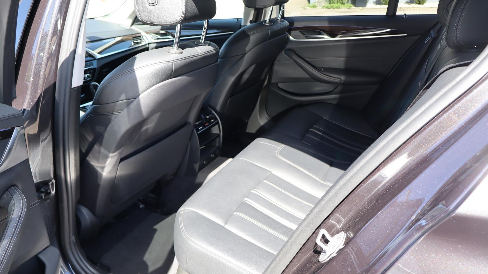 BMW 530 5 Limousine 530 i xDrive Luxury Line