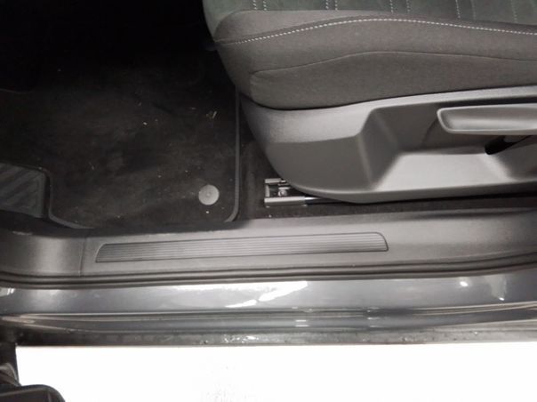 Volkswagen Touran - Bild 11