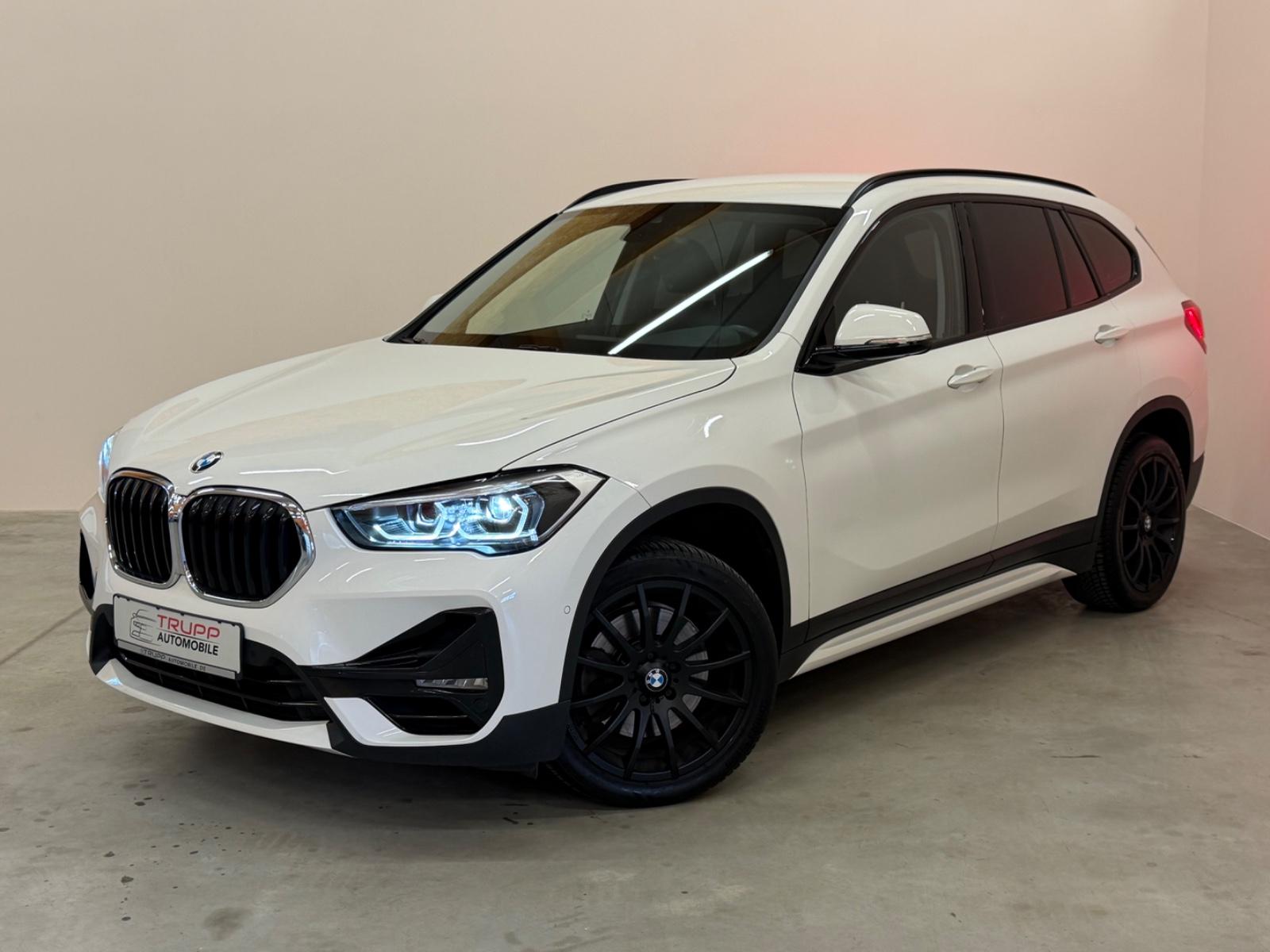 BMW X1 sDrive 20i Sport Line/LED/AHK/R-KAM/NAVI/SHZ
