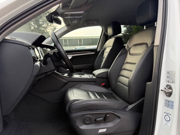 Volkswagen Touareg - 8