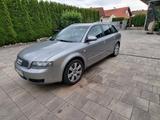 Audi A4 1.8 T Avant - - Audi A4 aus 2004: 1.8