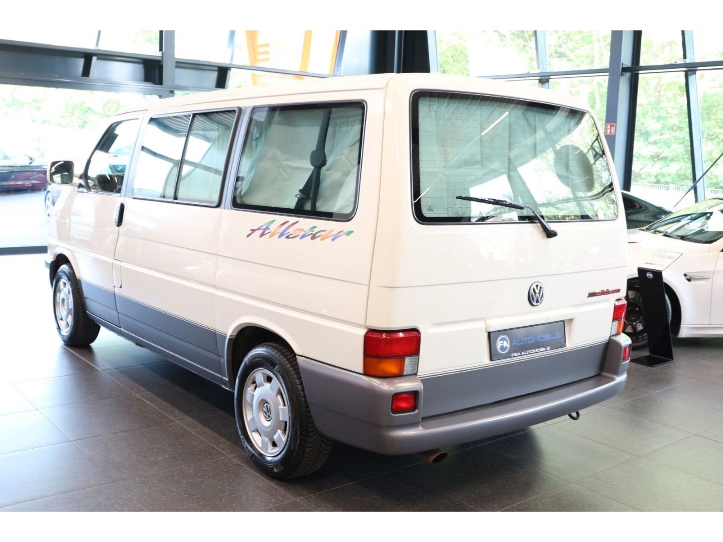 Fahrzeugabbildung Volkswagen Multivan 2.5 Allstar Klima*Unikat