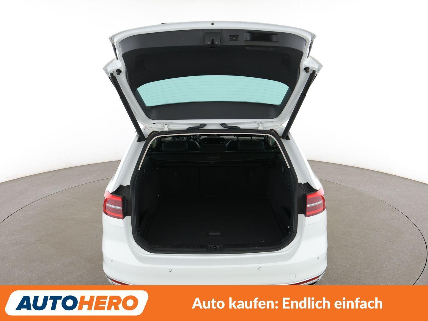 Volkswagen Passat 2.0 TDI Highline BMT Aut.*NAVI*ACC*PDC*SH