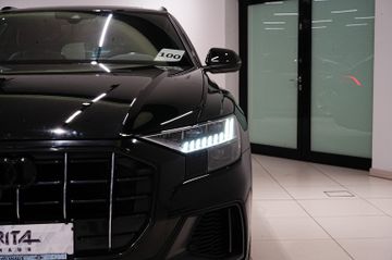 Audi Q8 - 10