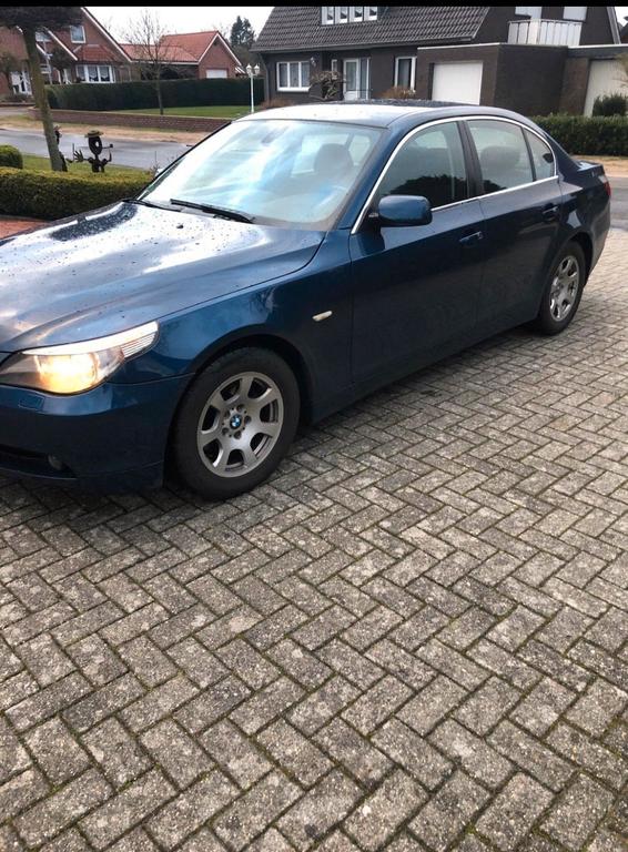BMW 523