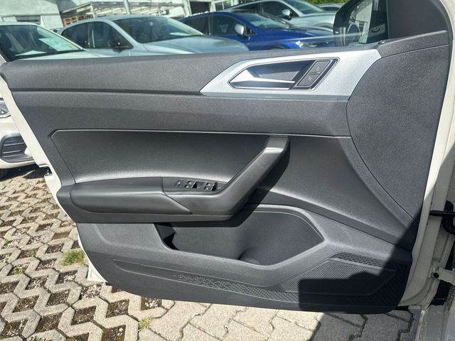 Volkswagen Polo 1.0TSI DSG Energy AHK RKam Acc