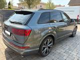 Audi SQ7 4.0 TDI Matrix, AHK, 8-fach, Alcantarahimmel - Audi SQ7 von privat